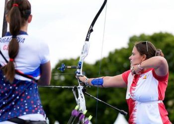Elia Canales y Pablo Acha logran la clasificación para octavos en el mixto de tiro con arco