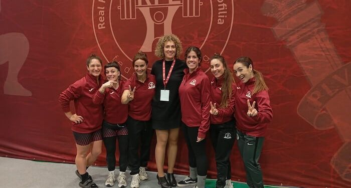 El equipo femenino del CH Alzira logró el ascenso a Primera División
