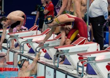 España finalizó séptima el 4×100 mixto libre – 34 puntos en el cierre en La Défense