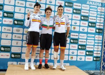 Eukene Larrarte y Eva Anguela subieron al podio en el Ómnium del Trofeu Internacional Artur Lopes