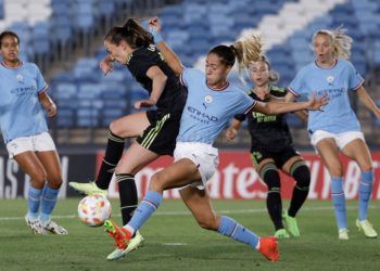 El Real Madrid gana al City y supera la primera ronda de la UWCL