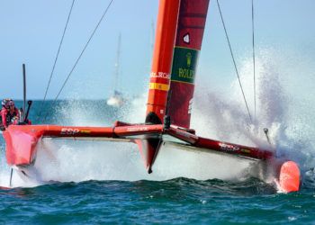 Día aciago para España en una bahía sin apenas viento