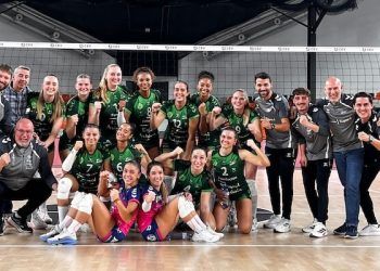 Fundación Cajasol Andalucía se impuso al Slovan Bratislava y avanzó en la CEV Challenge Cup