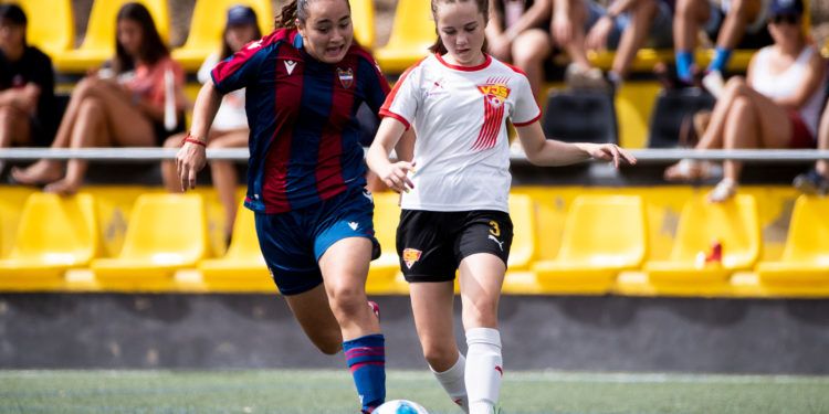 El Levante UD, campeón absoluto de la II València cup Girls