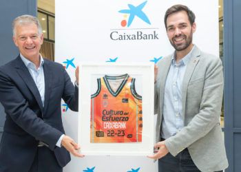 CaixaBank renueva su compromiso con el Valencia Basket