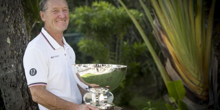 Francis Joyon es el marino por batir en la 12ª Route du Rhum – Destination Guadalupe