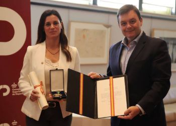 Lorena Torres recibe la medalla de bronce de la Real Orden del Mérito Deportivo del CSD