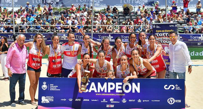 GEA AM Team Almería se corona en la VII Copa de España de balonmano playa