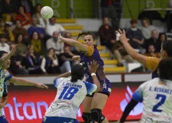 Elche, Bera Bera, Aula Valladolid, Rocasa, Granollers y Porriño lograron el triunfo en la décima jornada