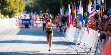 Gemma Arenas logró el bronce mundial y fijó un nuevo récord de España absoluto de 100 Km