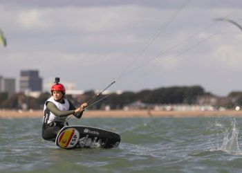 Gisela Pulido se mantiene en el Top-10 del Europeo de Formula Kite