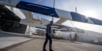 Charles Caudrelier se entrena para la Route du Rhum en solitario