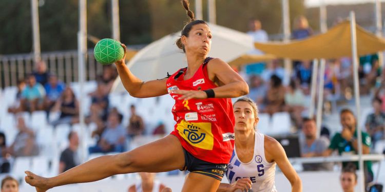España se clasifica por tercera vez en su historia para la final del Mundial de balonmano playa