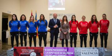 La Diputació de València presenta el segon torneig professional de pilota femenina