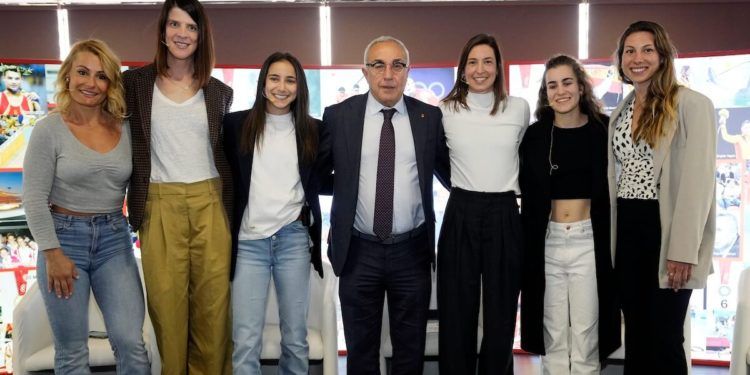 De la reflexión de mujeres referentes del deporte en una jornada impulsada por el COE