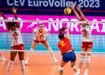 Francia se impone a España en el tiebreak