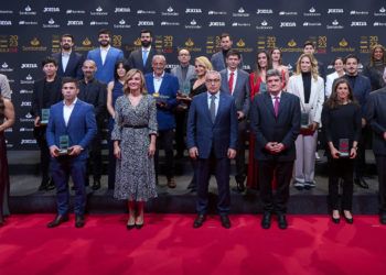 Jácome, Corbera, Portela, Chourraut, Carrasco, Suárez, Carbonell, Valentín, Sellés o la selección de fútbol, galardonadas en la Gala del COE