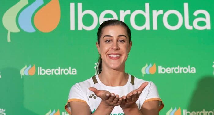 Iberdrola honra la trayectoria y el legado de Carolina Marín en el pabellón en el que inició su camino en el bádminton