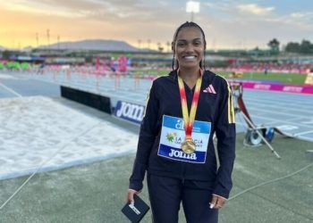 Jaël Sakura Bestué, campeona de España en 200 y mínima para los Juegos de París