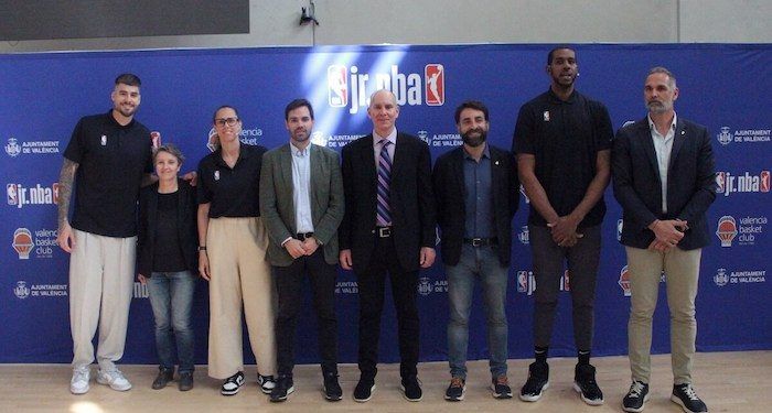 La NBA, el Ayuntamiento de València y el Valencia Basket acogerán las finales europeas de la NBA Junior