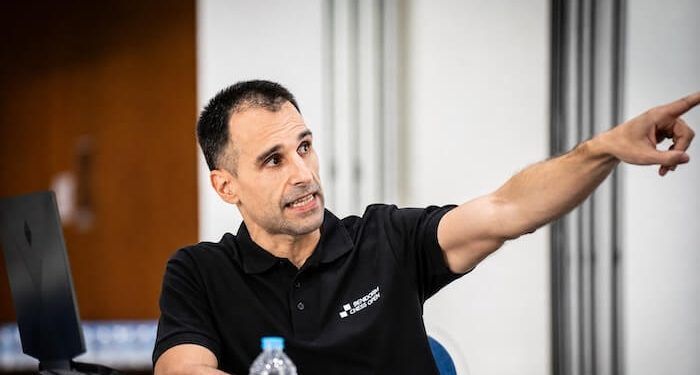 El GM Julen Arizmendi ofrecerá tres Masterclass durante la sexta edición del Benidorm Chess Open