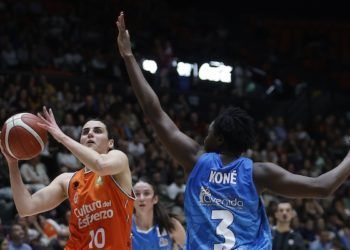 Avenida se impuso a Valencia para agarrar el liderato y el average