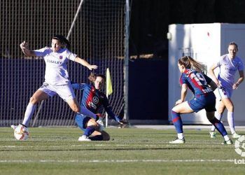 Un Barça rotundo alcanza ya el pleno de veinte triunfos