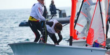 Paula e Isabel Laiseca toman el mando en la Copa de España 29er