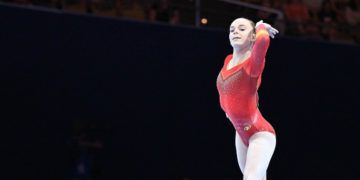 Laura Casabuena roza el bronce en la final de suelo de la Copa del Mundo de París