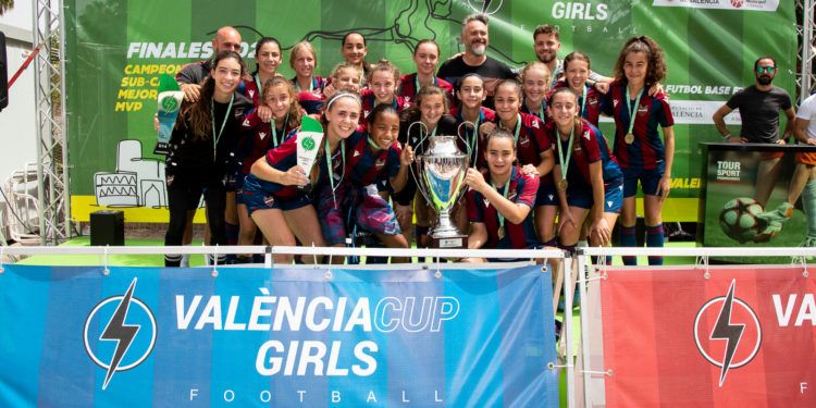 El Levante UD, campeón absoluto de la II València cup Girls