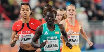 Lorea Ibarzabal avanzó a semifinales del 800 en el Mundial de Nanjing