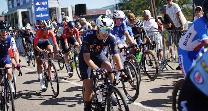 Lucía Ruiz exhibió su velocidad en la primera etapa del Tour del Porvenir