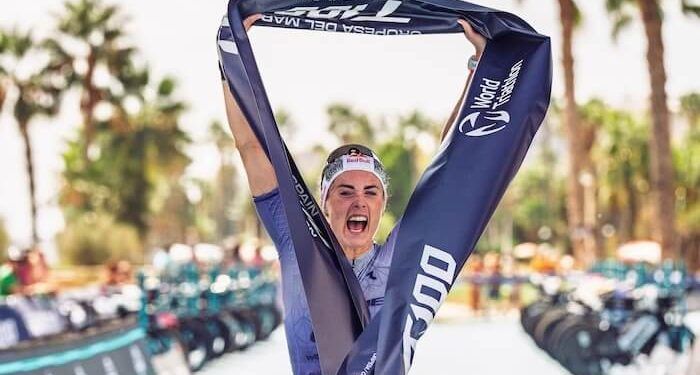 Lucy Charles-Barclay ganó la Spain T100 de Oropesa del Mar con Sara Pérez Sala, décima