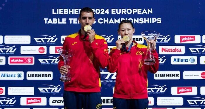 María Xiao y Álvaro Robles, campeones de Europa de dobles mixto en Linz