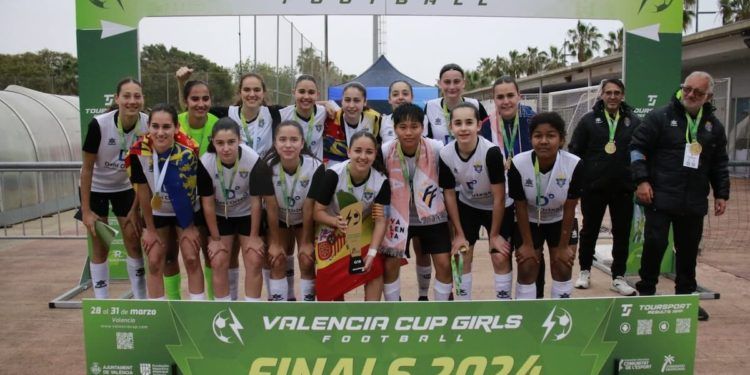 El Valencia, campeón absoluto de la IV Valencia Cup Girls