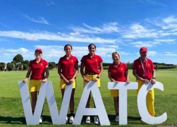 Una España vibrante acaricia las medallas en el Mundial femenino por equipos