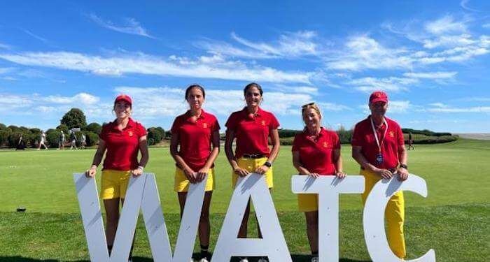 Una España vibrante acaricia las medallas en el Mundial femenino por equipos