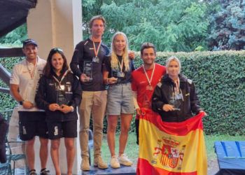 Iset Segura y Marcos Fernández, bronce en el Mundial junior de Nacra 17