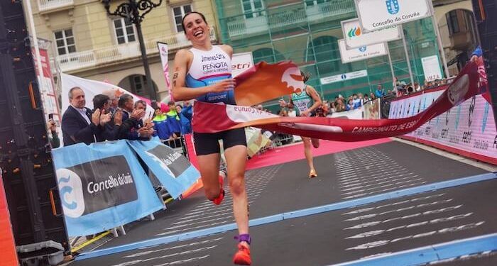 Maite Jiménez-Orta, campeona de España de triatlón sprint 2024 en A Coruña