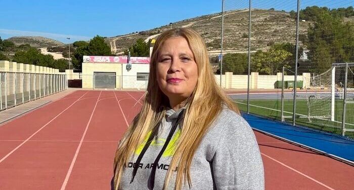 Vicente Añó cede la presidencia de la FACV a María José Orugo