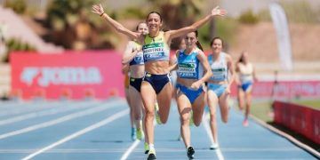 Marina Martínez se adjudicó su primer título de España en 1.500 tras una emocionante final