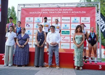 Marina Muñoz ganó el campeonato de España de acuatlón 2024 en Almazán