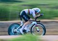 Marlen Reusser se impuso en la contrarreloj y asaltó el liderato del Tour de Francia