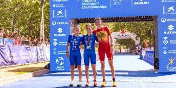 Marta Bernardi, oro continental en triatlón de media distancia en la última jornada de Banyoles