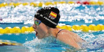 Marta Fernández, plata, y María Delgado y Nahia Zudaire, bronce, en el Mundial de natación