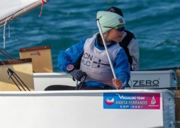 Blanca Ferrando y Martinius Melleby Hopstock llegan líderes a la series finales en el Euromarina Optimist