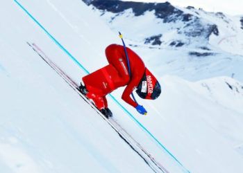 Marta Visa pulveriza el récord España esquiando