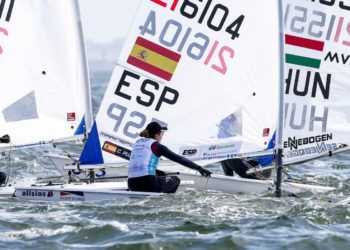 España busca su novena plaza olímpica para París en el Mundial de ILCA6