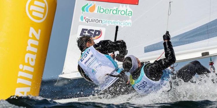 Pleno provisional para España en plazas olímpicas de país para las clases que han empezado a competir en el Mundial