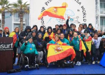 España logra el bronce por equipos en el Mundial de Surf Adaptado celebrado Pismo Beach